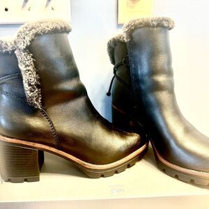 Naturalizer Black Faux Fur Lined Boots